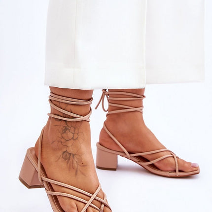 Gebonden sandalen Step in style